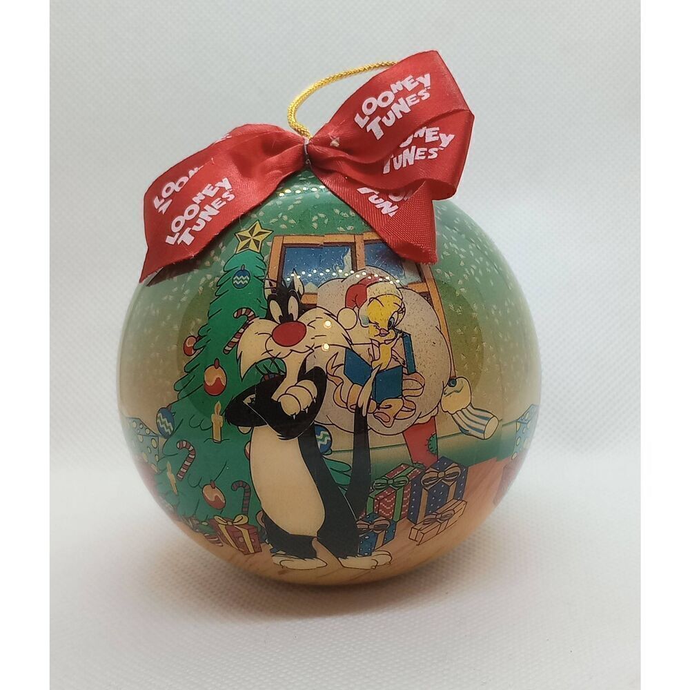 Vintage 1995 Looney tunes Sylvester and Tweety Bird Christmas ornament